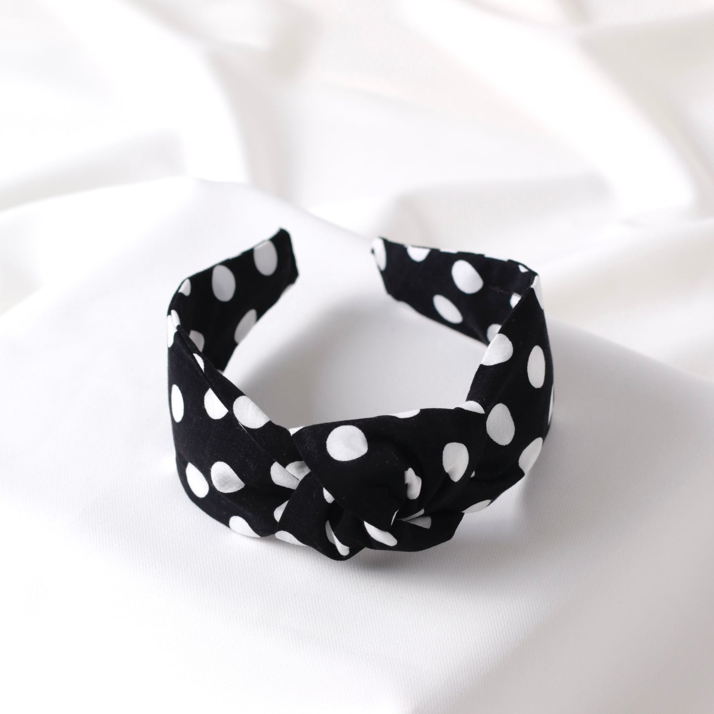 Black and White dotty Knot Headband